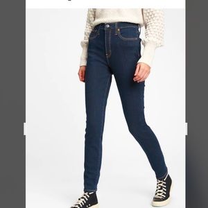 Gap High Rise True Skinny